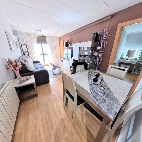 Foto 70b4abae-f74c-4437-836a-f0a109585e39. Pis a Roquetes Barcelona