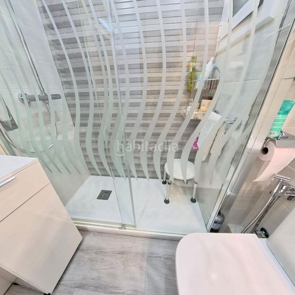 Foto d5c7626d-0980-44b9-b79b-a9f098a19cc8. Pis a Roquetes Barcelona