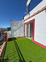 Àtic a El Raval. Ático luminoso con terraza privada en santa coloma de gramenet