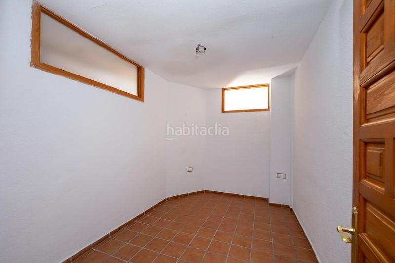 Foto b10e4ed8-c756-4d15-bbbc-e2ddb49ceab3. Casa adosada se ofrece a la venta una extraordinaria casa en uno de los sitios más emblemáticos en Granada