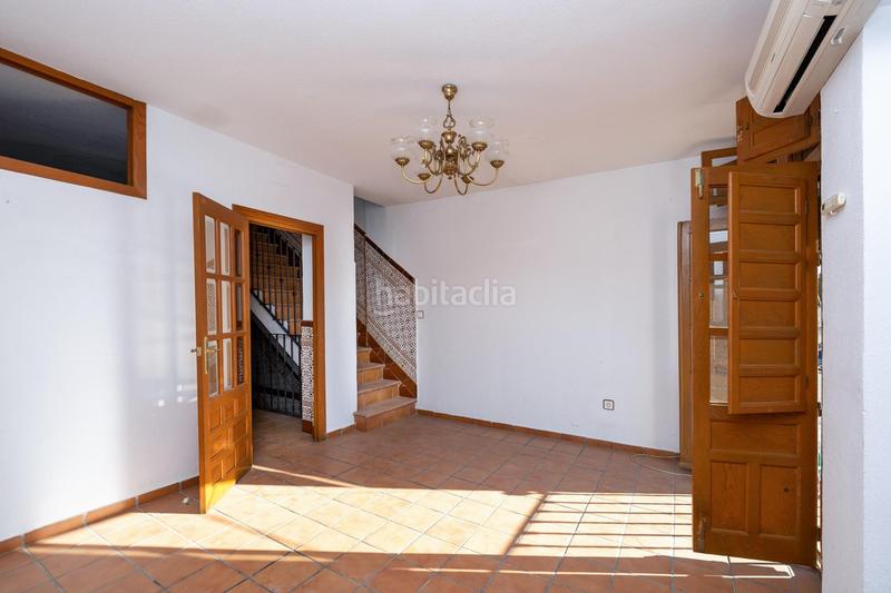 Foto be6d2bc5-5984-4ba8-ab96-51721f0ed06c. Casa adosada se ofrece a la venta una extraordinaria casa en uno de los sitios más emblemáticos en Granada