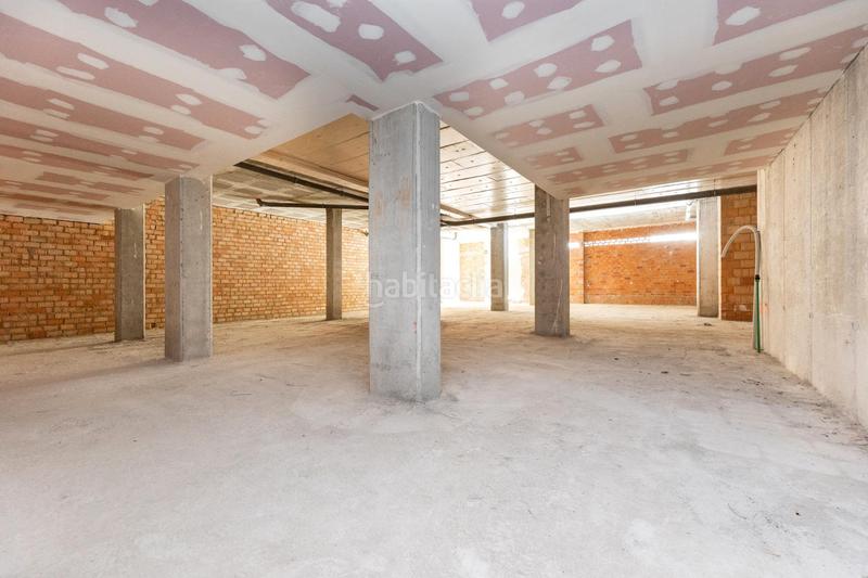 Foto 0cb695b2-8f37-4988-9dd3-0ffaef627303. Alquiler local comercial espectacular local comercial en Granada