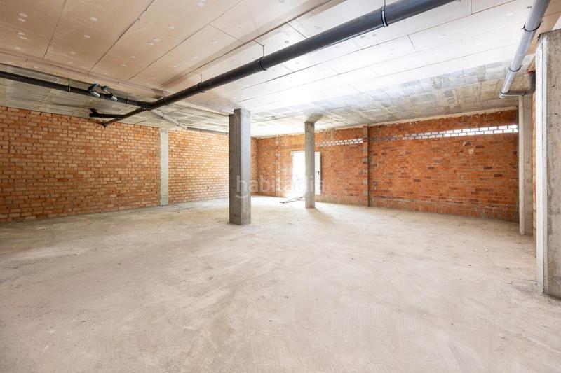 Foto beefb195-6d7f-4f21-a06b-c85f1e382786. Alquiler local comercial espectacular local comercial en Granada