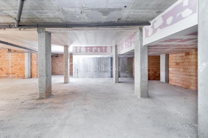 Foto db1ca7bb-56f5-4353-83d4-dd140b0a921d. Alquiler local comercial espectacular local comercial en Granada