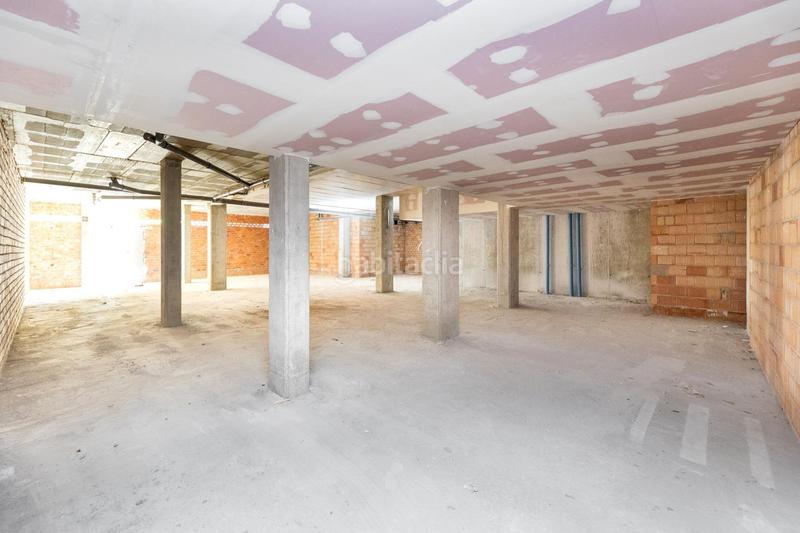 Foto 30dfffae-0a54-4978-b7b4-840b134bd2ed. Location local commercial dans Av. F. Garcia Lorca - Nueva Estación Autobuses Granada