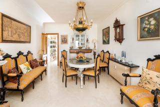 Flat en Camino de Ronda. Sensacional vivienda en calle trajano