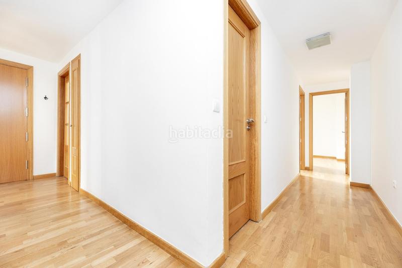 Foto ecb06026-0c9d-4105-98de-c9ff7859c984. Alquiler piso fantástico piso de reciente construcción. en Granada