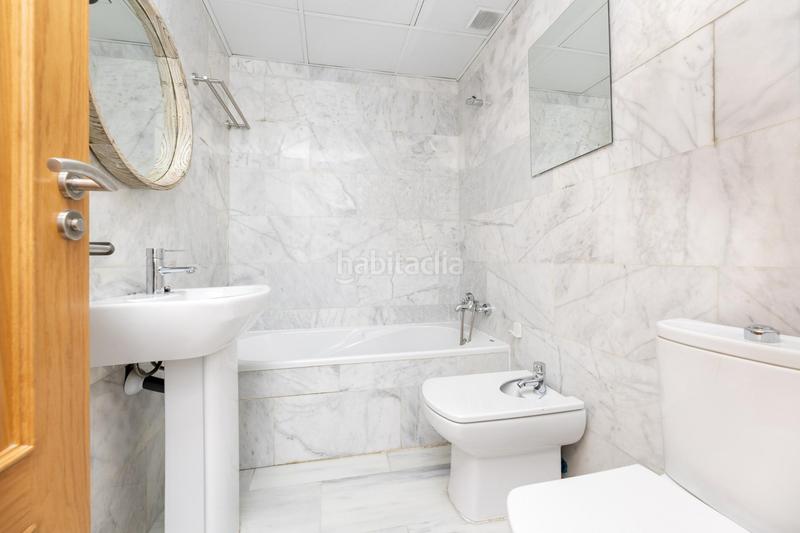 Foto 3a7334f9-37f1-4705-af94-f5ca1fe9900e. Rent flat with heating in Centro - Sagrario Granada