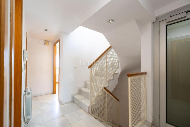 Foto f1c73569-6383-4ef5-9760-51eb8ee177e9. Casa pareada espectacular unifamiliar en el serrallo en Granada