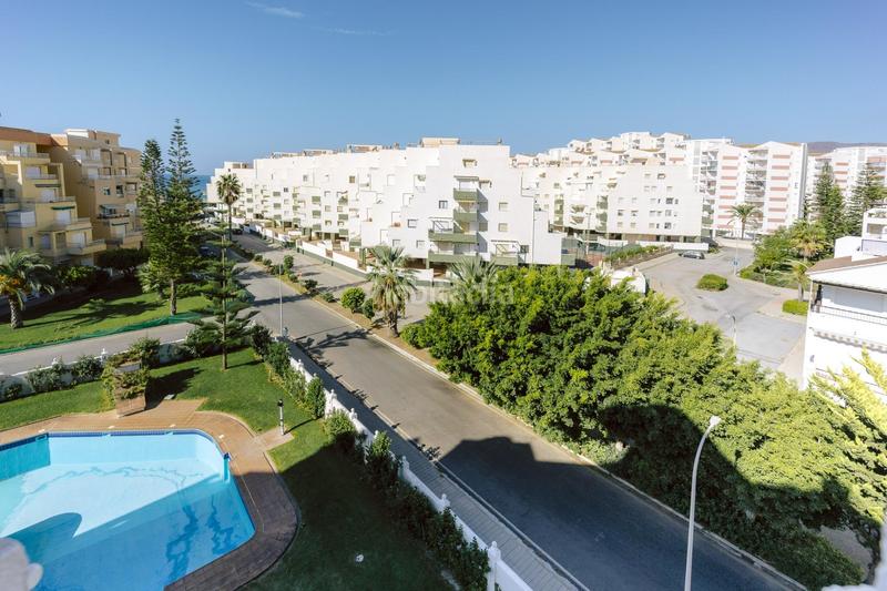 Foto 0e42d57d-b8da-472e-a50f-f1069d8bff88. Attique avec parking piscine dans Salobreña costa Salobreña