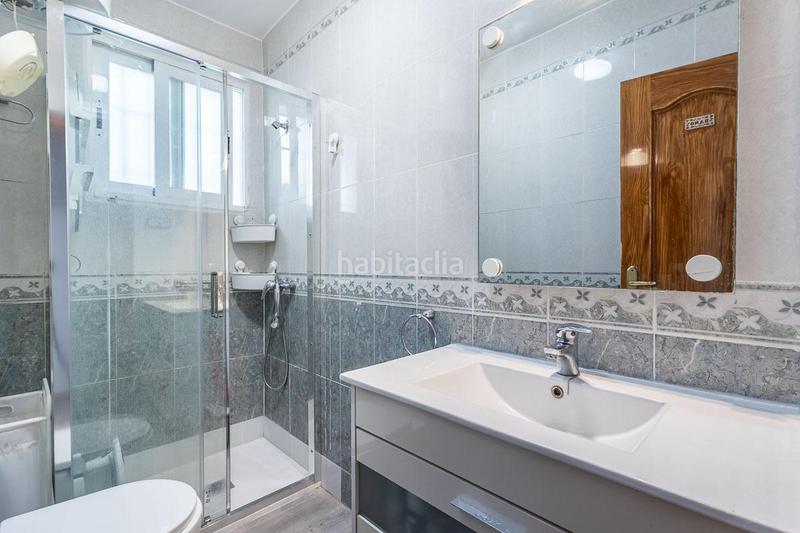 Foto 7dbccb16-d118-4dae-9ce7-78493c968165. Ground floor in plaza del duque de san pedro de galatino 7 in Granada