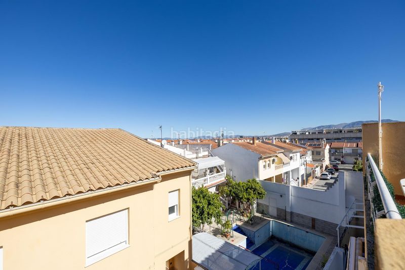 Foto 30cc7388-a85e-494e-913e-4822b03f53e1. Casa adossada amb aparcament a Poniente Armilla