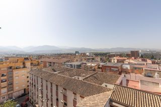 Pis  Diamantino garcia. Luminoso piso con terraza, orientación sur y vistas despejadas