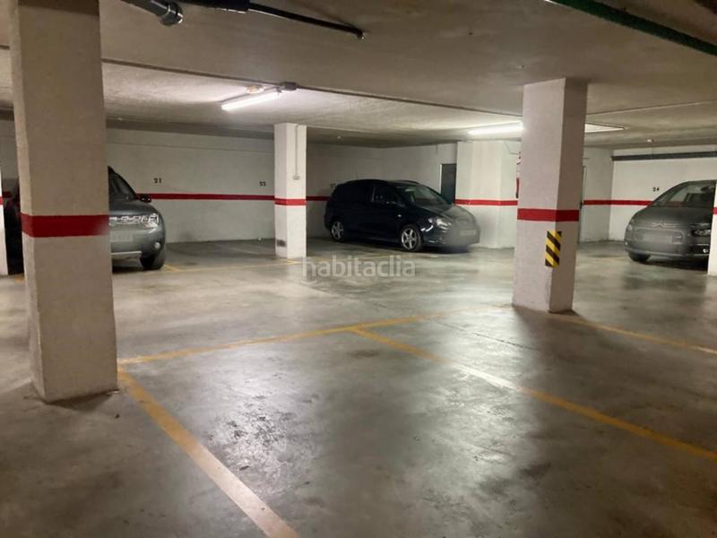 Foto ea784058-be58-4b60-8d57-12ec5e2227c0. Aparcament cotxe a Parc Central Paterna