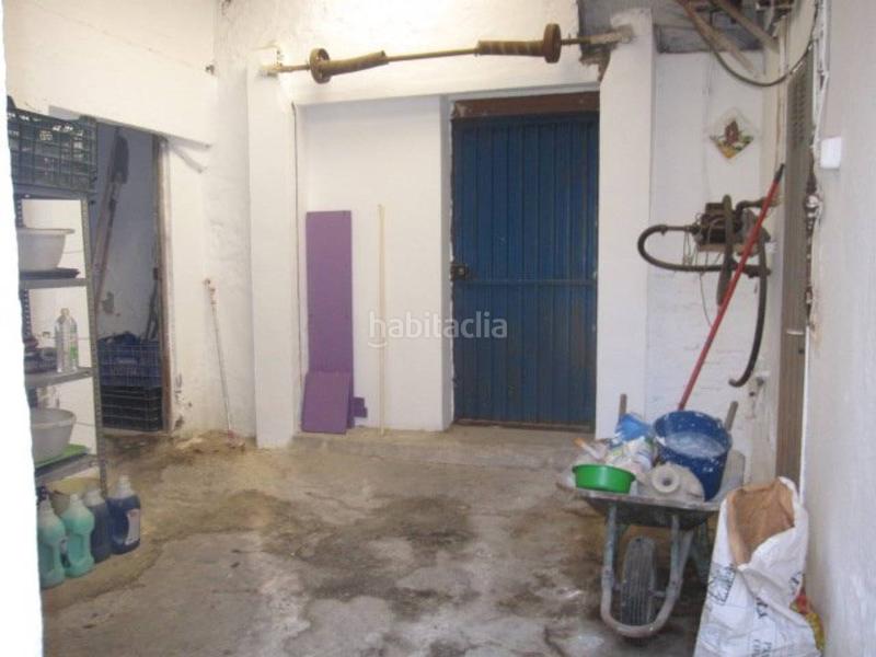 Foto 5d619fd4-8470-46e5-ba8f-5222edd7098a. Rent business premise in El Alborgí Paterna