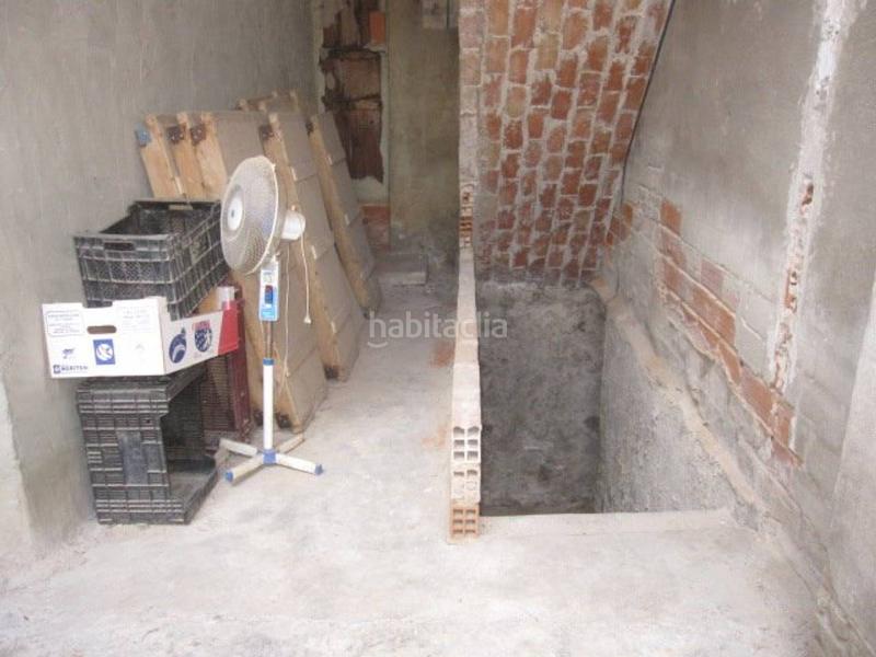 Foto 6aa51068-e685-4f07-9644-ff2608cf726e. Rent business premise in El Alborgí Paterna