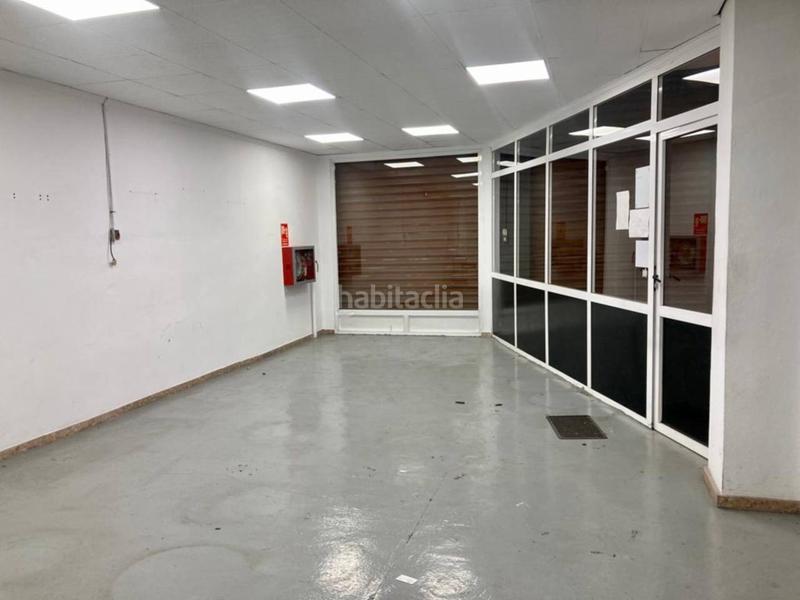 Foto eee4dd89-3dc4-43f1-a9ac-0de6642efe86. Local comercial a Centro Ciudad Paterna