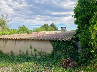 Wohngrundstück in Monserrat. Terreno en venta en montserrat