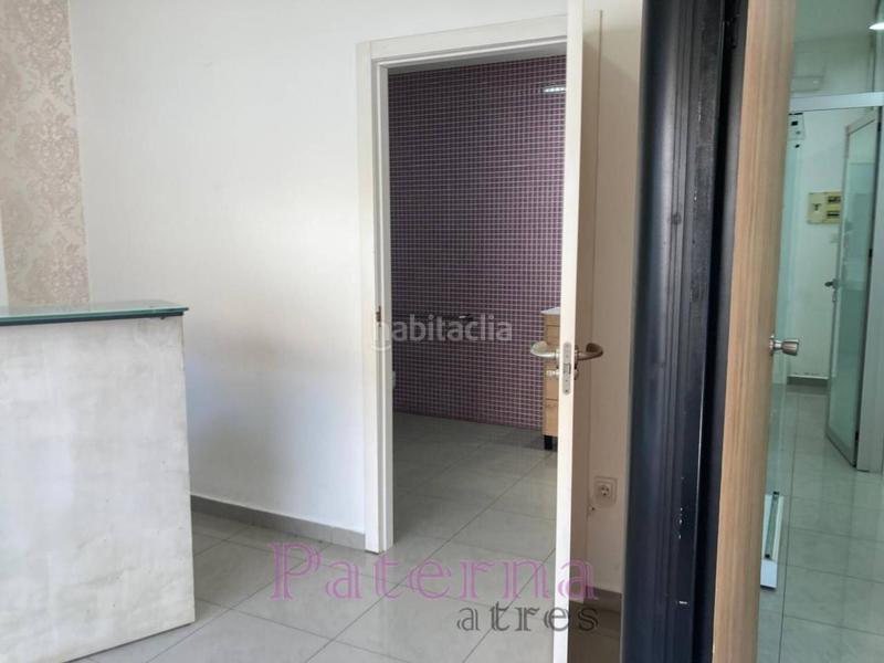 Foto edfa83b5-45cd-4c7c-ba68-8fa5fc322cd5. Location local commercial dans Centro Ciudad Paterna