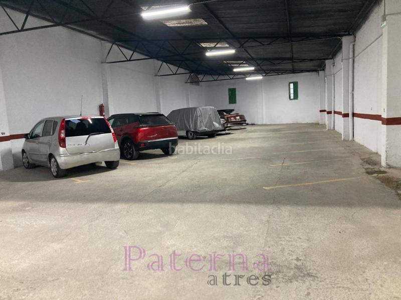 Foto a44952ee-b51b-40cd-b764-0bc7b5d19358. Geschäftsraum in Centro Ciudad Paterna