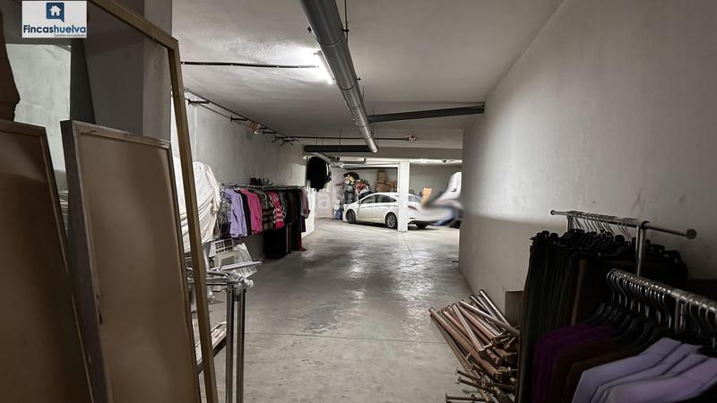 Foto 066874fe-20a0-45fd-9378-0aad1d1f5280. Casa amb aparcament a Moguer