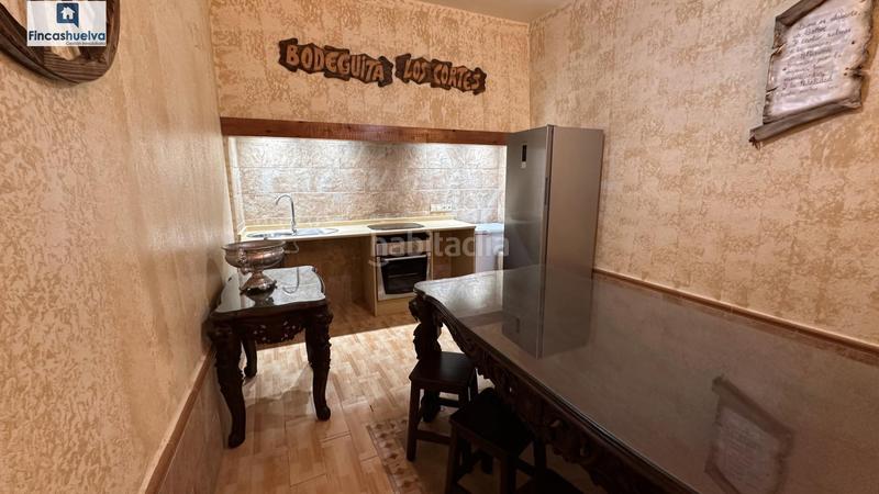 Foto 37ccb866-1319-4c54-8c9c-51b6d8115a61. Casa amb aparcament a Moguer