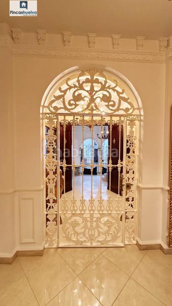 Foto 6a778e9e-44b6-400d-a232-7424e8cd001f. Casa amb aparcament a Moguer