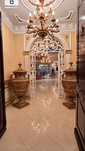 Foto 8384bf0c-44c8-48da-a6d9-b2401657bedb. Casa amb aparcament a Moguer