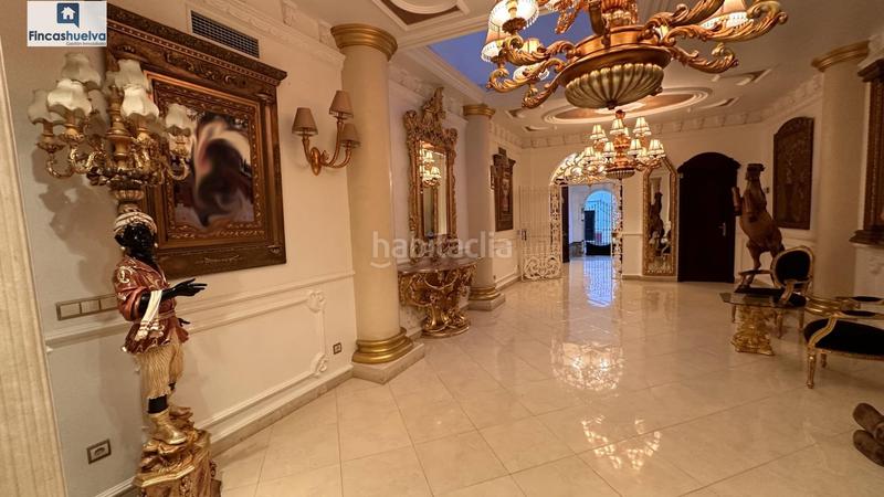 Foto b4abb0a5-73d7-4fd4-b55e-1789f9661d3d. Casa amb aparcament a Moguer