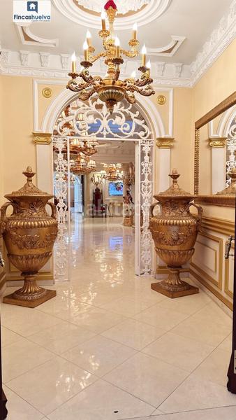 Foto b903ef13-9451-4570-b134-2541f376e0a1. Casa amb aparcament a Moguer