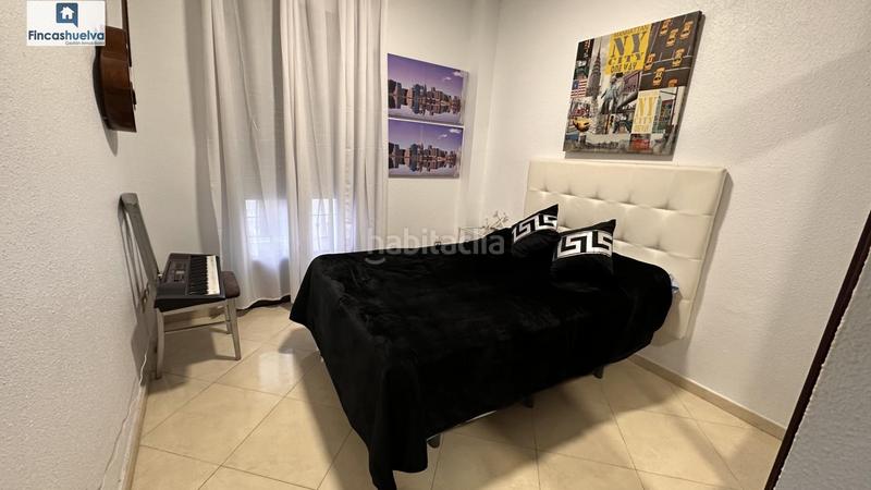 Foto ba4f6f8a-0190-43bb-ba43-453d61fefbf8. Casa amb aparcament a Moguer