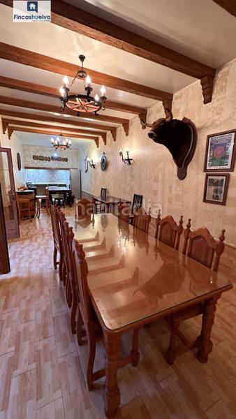 Foto c7098dcb-37b7-4d35-939c-ce665fc96e88. Casa amb aparcament a Moguer