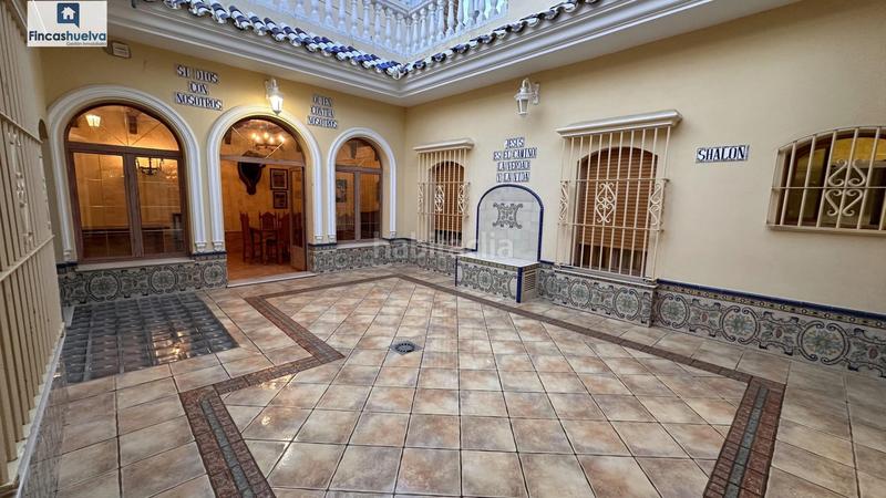 Foto faab05f0-0b61-4b97-9214-a0bdf4b0d4e8. Casa amb aparcament a Moguer