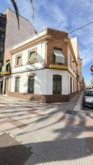 Casa  Avenida palmeras. Edificio de 2 plantas en el molino de la vega huelva
