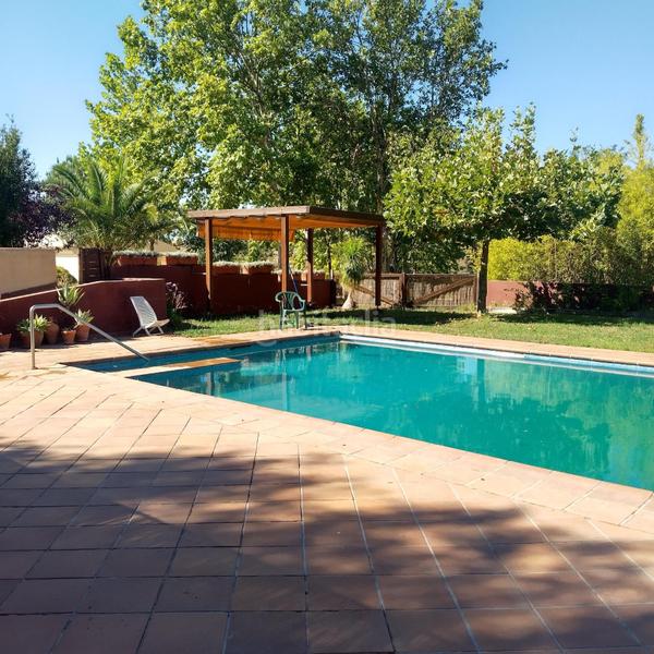 Foto 0386e076-c2c0-4f0c-8c30-38dbc2d59215. Masía finca rústica en venta huelva en Moguer