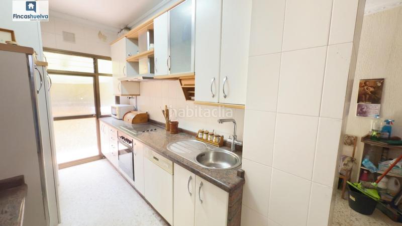 Foto c9381e23-2763-48e3-9879-181d3e0774bf. Pis amb aparcament a Centro Huelva