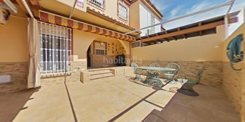 Foto 6631766a-5005-4795-8dc3-70395d317219. Maison jumelée avec chauffage parking dans Urbadiez - Entrepuentes Sevilla