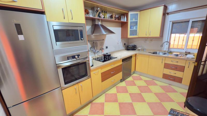 Foto 78e8c21c-a40c-4432-beec-8d6459007be7. Maison jumelée avec chauffage parking dans Urbadiez - Entrepuentes Sevilla