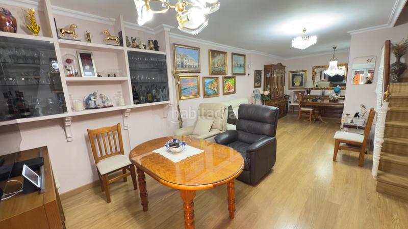 Foto d9d52e9b-6052-4cba-bca4-20263cfa290a. Maison jumelée avec chauffage parking dans Urbadiez - Entrepuentes Sevilla