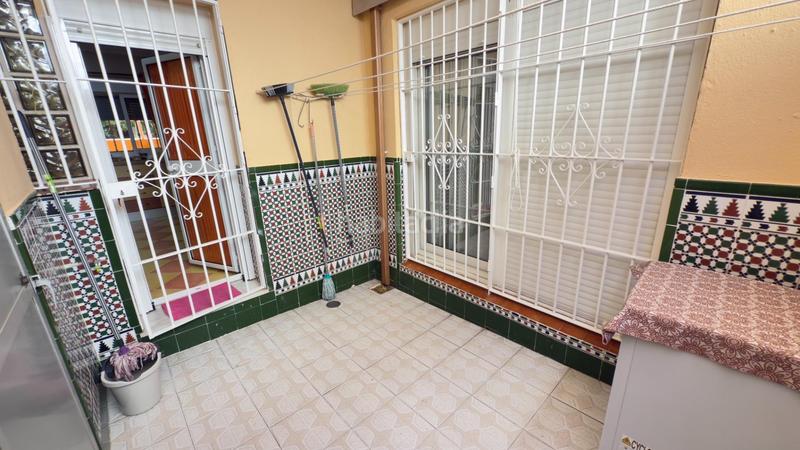 Foto edd81282-5c2f-41a3-8c6e-ee4b50162dbb. Maison jumelée avec chauffage parking dans Urbadiez - Entrepuentes Sevilla