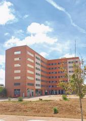 Pis  Plaza amparo correa beltrán. Amplio y luminoso piso en santa marta, huelva  excelente oportun