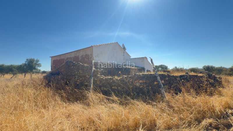 Foto e867dd95-c9e8-4df9-8cbb-ec74d532a49a. Masia a Cerro de Andévalo (El)