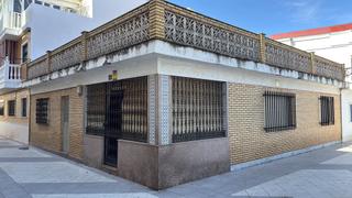 Casa adossada a Punta Umbría. Casa adosada para reformar en punta umbría huelva