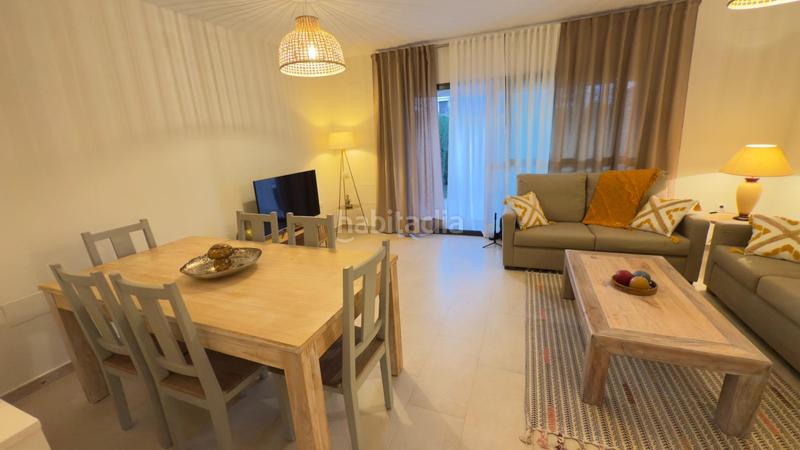 Foto cdf0a5b4-31c6-4a49-8682-bff82e583eb5. Casa adossada amb aparcament piscina a El Rompido