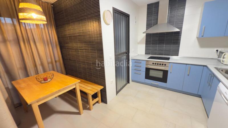 Foto f9423bb3-3604-4875-ac04-18ba0491540d. Casa adossada amb aparcament piscina a El Rompido