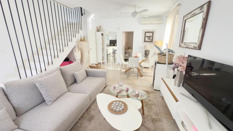 Foto 30491151-b670-474d-80c9-e80083aaf1af. Towny house with parking pool in Urbasur Islantilla