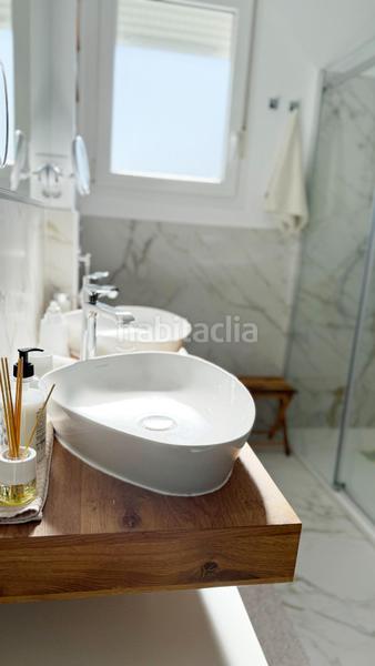 Foto ba959342-652a-47d7-bc8a-c9e6eb3b1191. Towny house with parking pool in Urbasur Islantilla