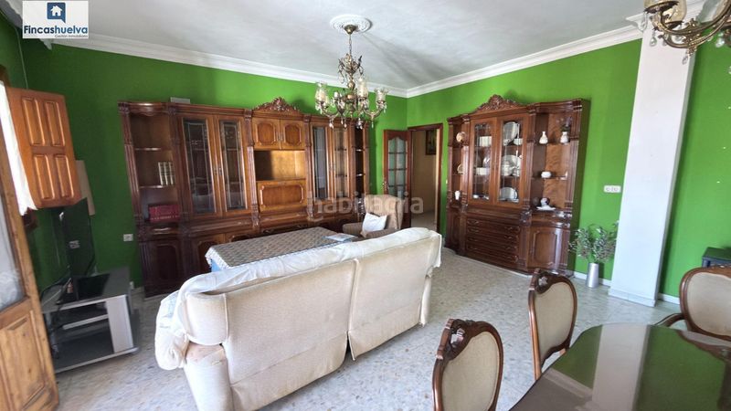 Foto 01951dff-6689-4195-97ba-cb1fb9099165. Casa adossada amb aparcament a Palos de la Frontera