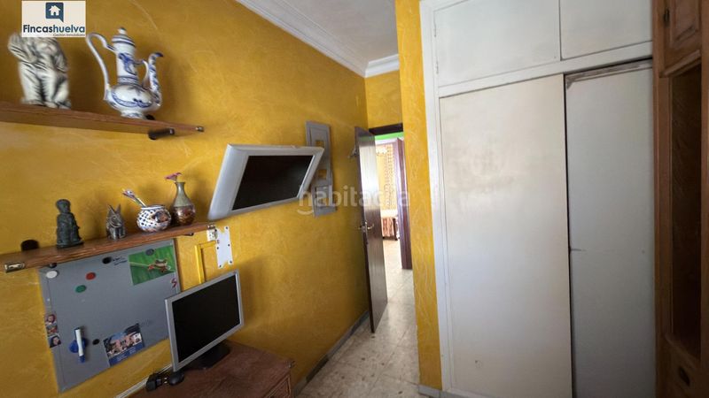 Foto a62bdd5f-f455-4f36-aa7c-25fac716e0ef. Casa adossada amb aparcament a Palos de la Frontera