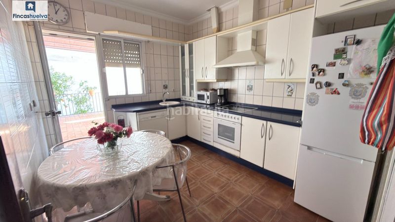Foto be83e7c0-d151-46fe-9e29-c0c5d63ef8d9. Casa adossada amb aparcament a Palos de la Frontera